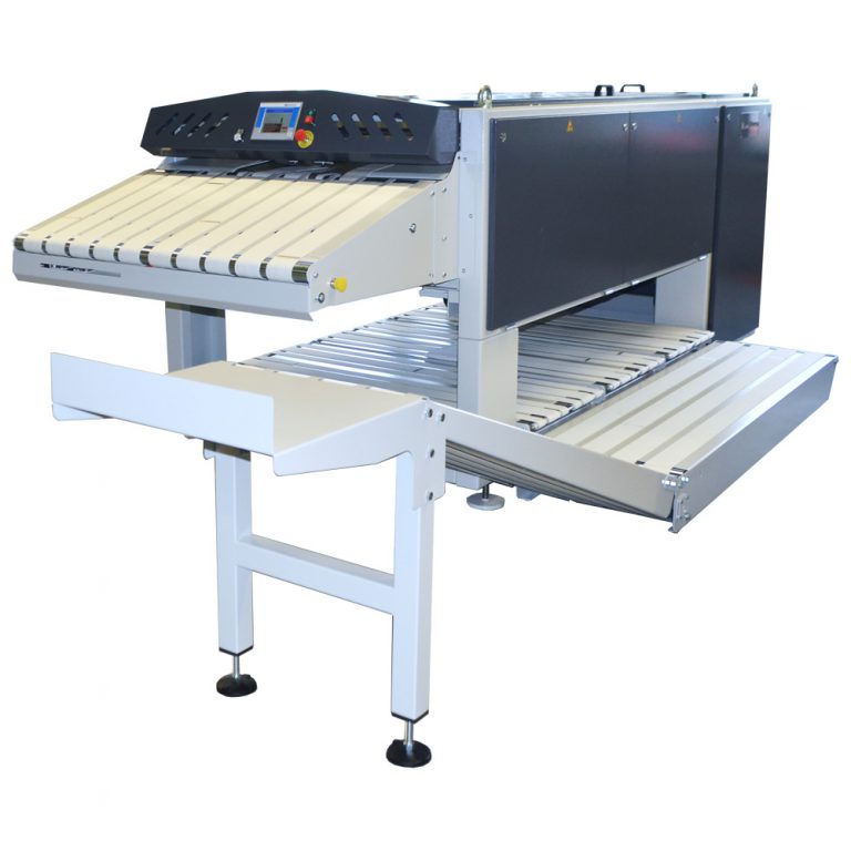 Commercial laundry folders and feeders UniMac International